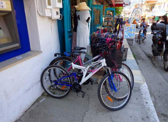 Noleggio Auto di aeroporto Lefkada- Potete Affitare auto dall' aeroporto di Aktion Prevesa Nidri Car Rentals. Rent a car Nidri, Lefkada, Aktion PVK Preveza airport. Hire a car Lefkada airport. Rent a car at Nikiana, Ligia, Lefkas town, Lefkada marine port, Agios Ioannis, Agios Nikitas, Vassiliki port, Sivota bay, Vlicho bay, Desimi camping. Noleggio Auto & Motorini Lefcada- Noleggio Automobili Lefkada- Potete Affitare Auto in Cita e Marina Di Lefkada- Auto Motorini Scooter in affito in Agios Ioannis Lefkada