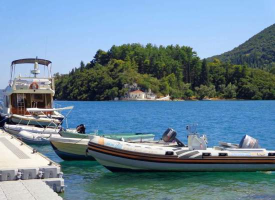 Noleggio Auto di aeroporto Lefkada- Potete Affitare auto dall' aeroporto di Aktion Prevesa Nidri Car Rentals. Rent a car Nidri, Lefkada, Aktion PVK Preveza airport. Hire a car Lefkada airport. Rent a car at Nikiana, Ligia, Lefkas town, Lefkada marine port, Agios Ioannis, Agios Nikitas, Vassiliki port, Sivota bay, Vlicho bay, Desimi camping. Noleggio Auto & Motorini Lefcada- Noleggio Automobili Lefkada- Potete Affitare Auto in Cita e Marina Di Lefkada- Auto Motorini Scooter in affito in Agios Ioannis Lefkada