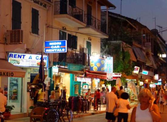 Noleggio Auto di aeroporto Lefkada- Potete Affitare auto dall' aeroporto di Aktion Prevesa Nidri Car Rentals. Rent a car Nidri, Lefkada, Aktion PVK Preveza airport. Hire a car Lefkada airport. Rent a car at Nikiana, Ligia, Lefkas town, Lefkada marine port, Agios Ioannis, Agios Nikitas, Vassiliki port, Sivota bay, Vlicho bay, Desimi camping. Noleggio Auto & Motorini Lefcada- Noleggio Automobili Lefkada- Potete Affitare Auto in Cita e Marina Di Lefkada- Auto Motorini Scooter in affito in Agios Ioannis Lefkada