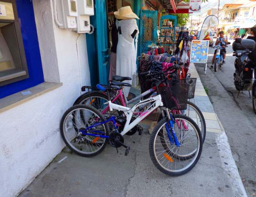 Noleggio Auto Lefkada- Potete Affitare auto dall' aeroporto di Aktion Prevesa Nidri Car Rentals. Rent a car Nidri, Lefkada. Ενοικιάσεις αυτοκινήτων στο Νυδρί Λευκάδας. Ενοικιάσεις αυτοκινήτων Νικιάνα Λευκάδας, Λυγιά, Μεγανήσι, Βλυχό, Σύβοτα, Βασιλική.