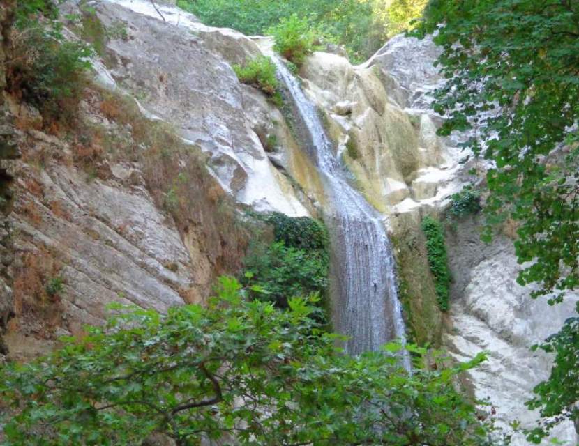 Noleggio Auto Lefkada- Potete Affitare auto dall' aeroporto di Aktion Prevesa Nidri Car Rentals. Rent a car Nidri, Lefkada. Ενοικιάσεις αυτοκινήτων στο Νυδρί Λευκάδας. Ενοικιάσεις αυτοκινήτων Νικιάνα Λευκάδας, Λυγιά, Μεγανήσι, Βλυχό, Σύβοτα, Βασιλική.