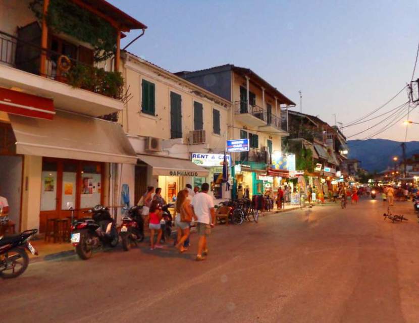 Noleggio Auto Lefkada- Potete Affitare auto dall' aeroporto di Aktion Prevesa Nidri Car Rentals. Rent a car Nidri, Lefkada. Ενοικιάσεις αυτοκινήτων στο Νυδρί Λευκάδας. Ενοικιάσεις αυτοκινήτων Νικιάνα Λευκάδας, Λυγιά, Μεγανήσι, Βλυχό, Σύβοτα, Βασιλική.