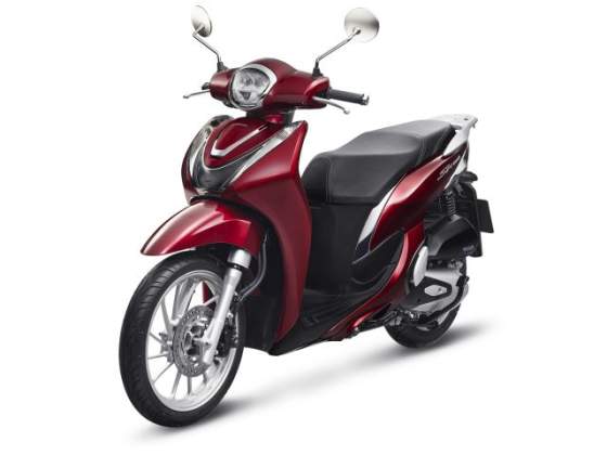 Nidri car Rentals Lefkada. Hire a scooter Nidri, Honda automatic scooter vespa.  Rent a moto Nidri, Perigiali, Nikiana moto rental, Ligia, Porto Galini, Ionian Blue, Crystal Waters. Automatic scooters 125cc honda vlicho, camping, sivota bay lefkas, vassiliki port.